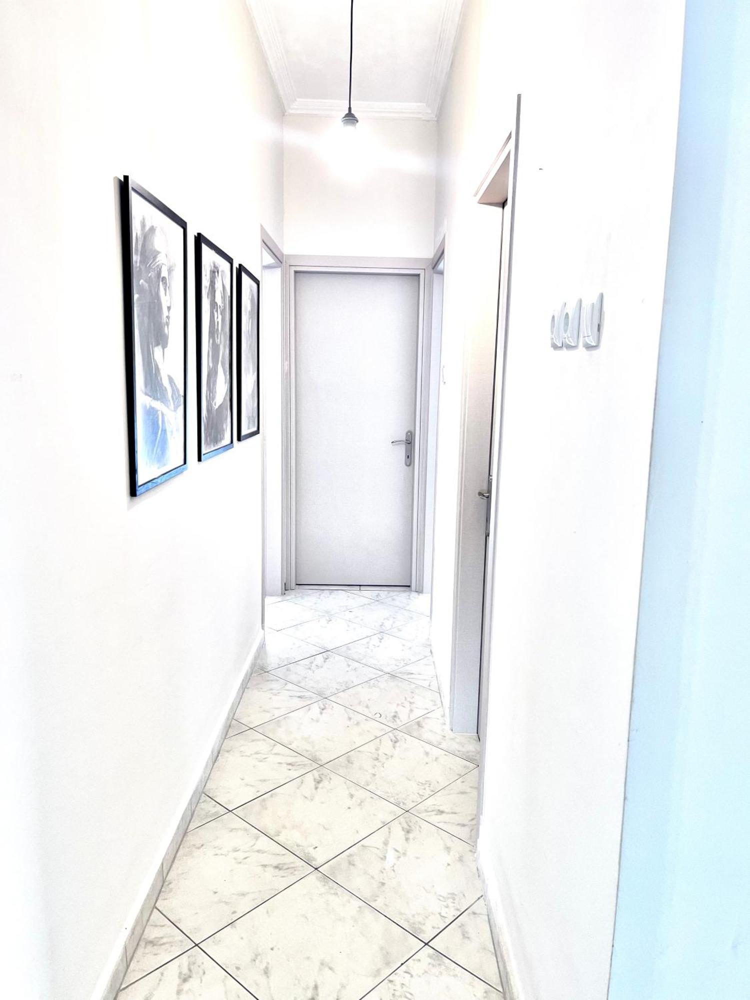 Central 7 - Stylish Apartment Komotini Bagian luar foto
