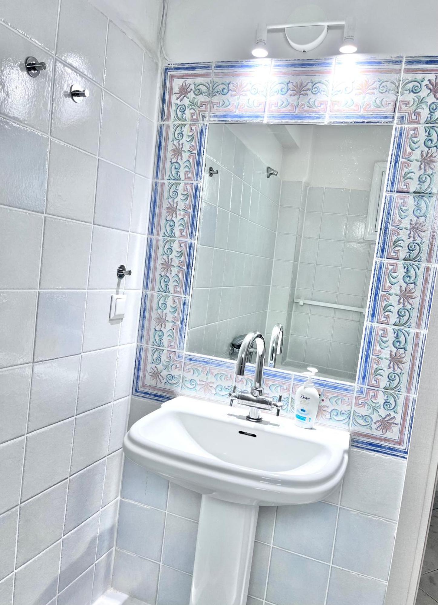 Central 7 - Stylish Apartment Komotini Bagian luar foto